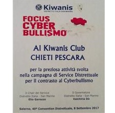 Il KC Chieti Pescara alla KL Convention Distrettuale riceve un riconoscimento per l'organizzazione di un convegno sul cyberbullismo
