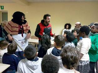 KC Pescara - Tombolata di solidarietà con i bimbi della “Capanna di Betlemme”