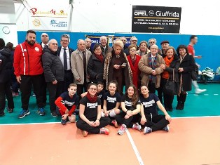 KC Messina Nuovo Ionio - Consegna di un defibrillatore all’Associazione sportiva Team Volley