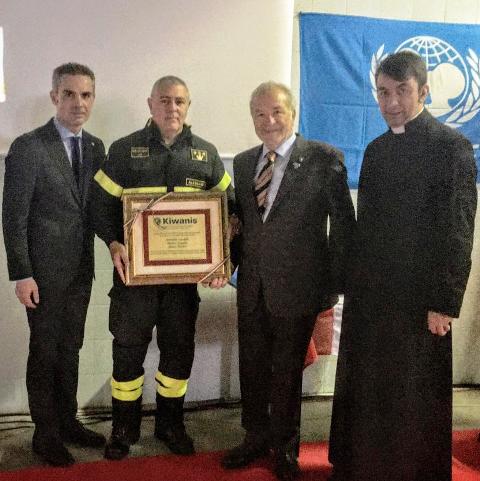 Divisione 18 Piemonte Viribus Unitis - Targa a ricordo dei tre pompieri morti nella tragedia di Quargnento