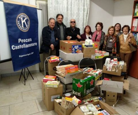 KC Moscufo e le terre degli ulivi e KC Pescara Castellammare consegnano la raccolta alimentare del One Day