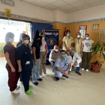 KC Erice – Dolciumi e giocattoli con il Builders Club De Stefano per festeggiare Halloween con i bambini ricoverati in ospedale