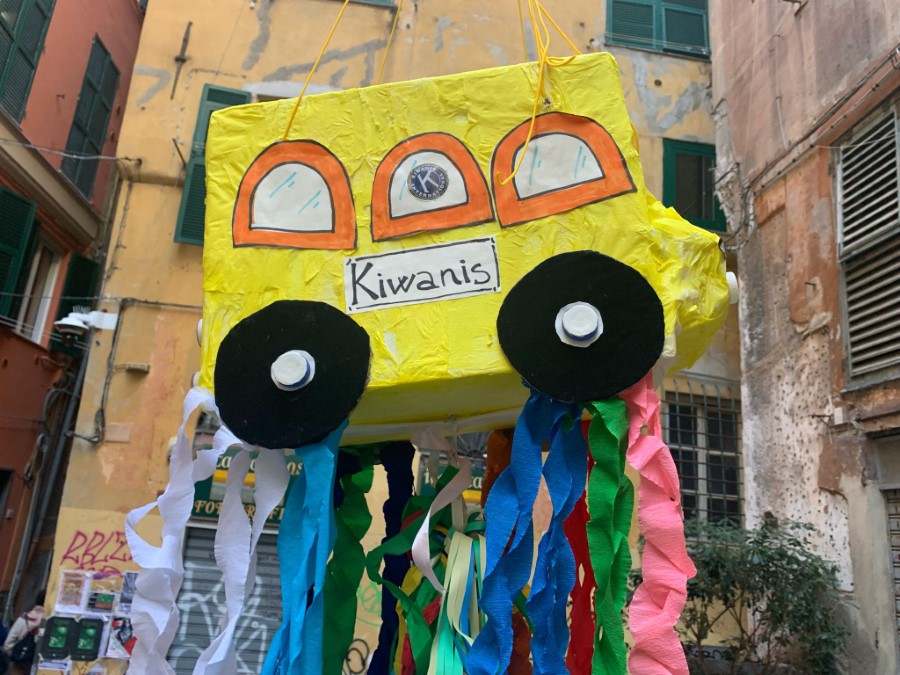 KC Genova Columbus - La pentolaccia kiwaniana di carnevale per i