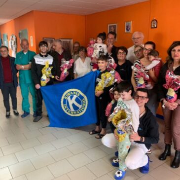 KC Castrovillari – Partecipazione al service  Kiwanis for Unicef con donazione di uova al reparto pediatrico dell’Ospedale
