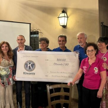 KC Giarre Riposto – Consegna di un assegno all’Associazione Amici delle Missioni di Acireale