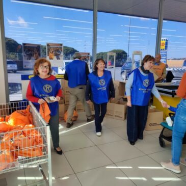 KC Etneo – Colletta alimentare presso un supermercato di Nicolosi