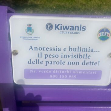 KC Sybaris e Key Club – Inaugurata una panchina lilla