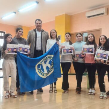 KC Castrovillari – Incontro sul bullismo con le ragazze del gruppo di ballo Arberia di Frascineto
