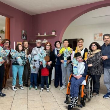 KC Scicli – Donazione di Uova di Pasqua Kiwanis ai ragazzi di una Casa famiglia
