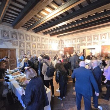 KC Foligno – Aperitivo di benvenuto per gli ospiti della Festa di Scienza e Filosofia